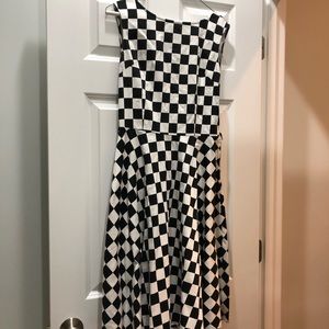 Final discount-Black and white checkered dress with a petticoat